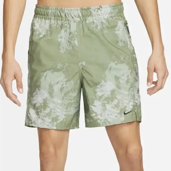 Nike Dri-FIT ADV A.P.S. Unlined Versatile Athletic Shorts